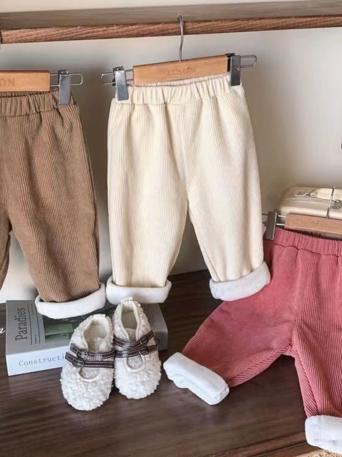 Celana Kasual Lurus Berbahan C - Corduroy Pant Warm ulasan dan harga